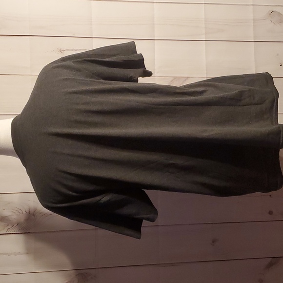 Johnny Cash "The Man in Black" T-shirt with Guitar Design - Picture 6 of 6